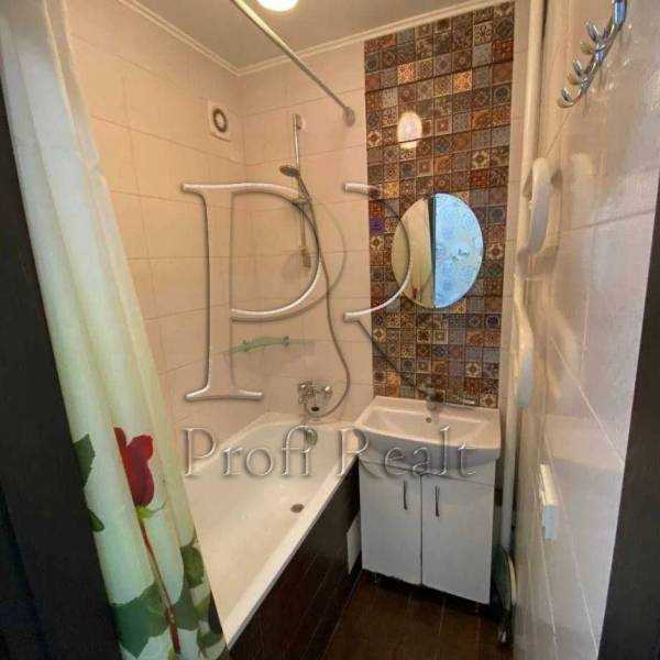 Продажа 2-комнатной квартиры 47 м², Павла Тычины просп., 22А