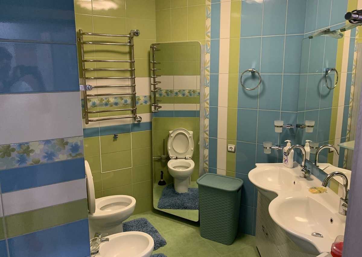 Продаж 2-кімнатної квартири 82 м², Срібнокільська вул., 22