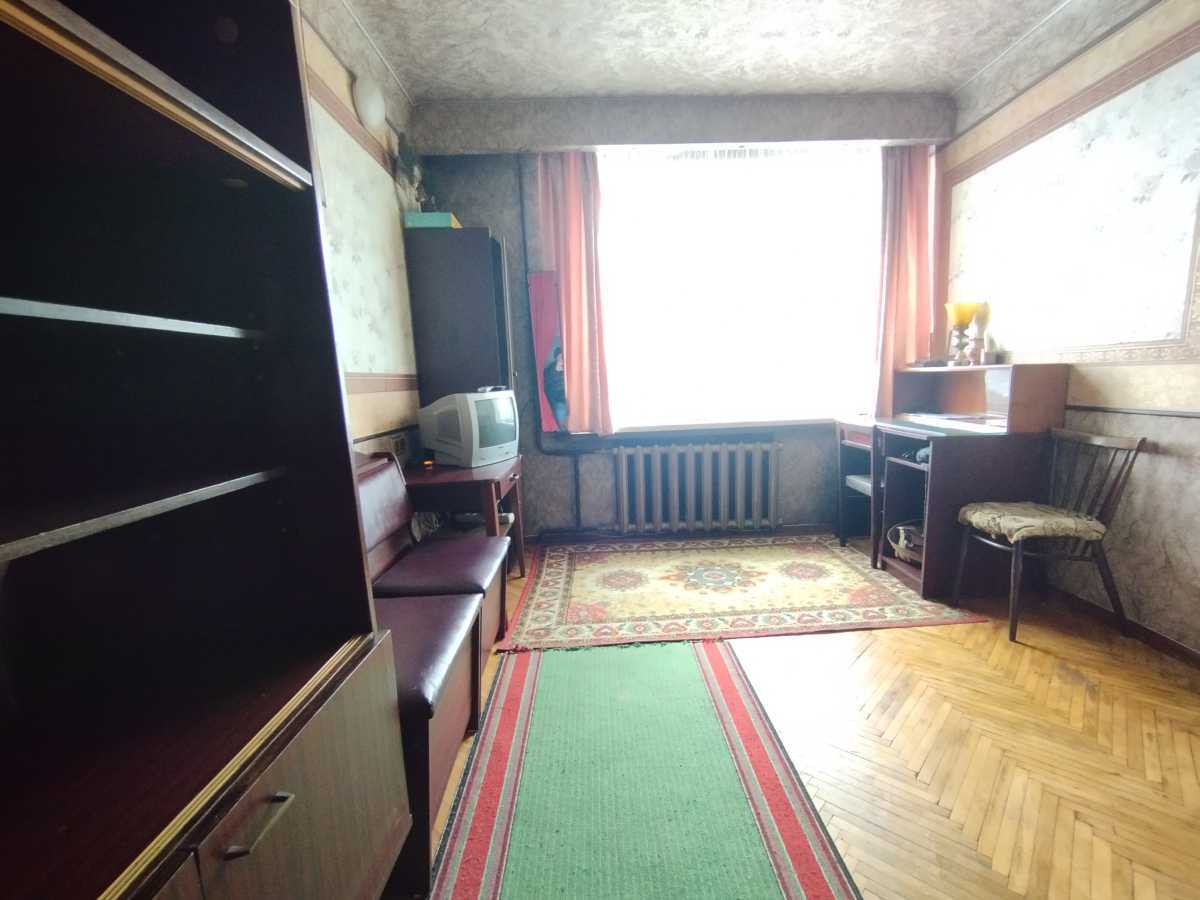 Оренда 1-кімнатної квартири 27 м², Мілютенка вул., 3