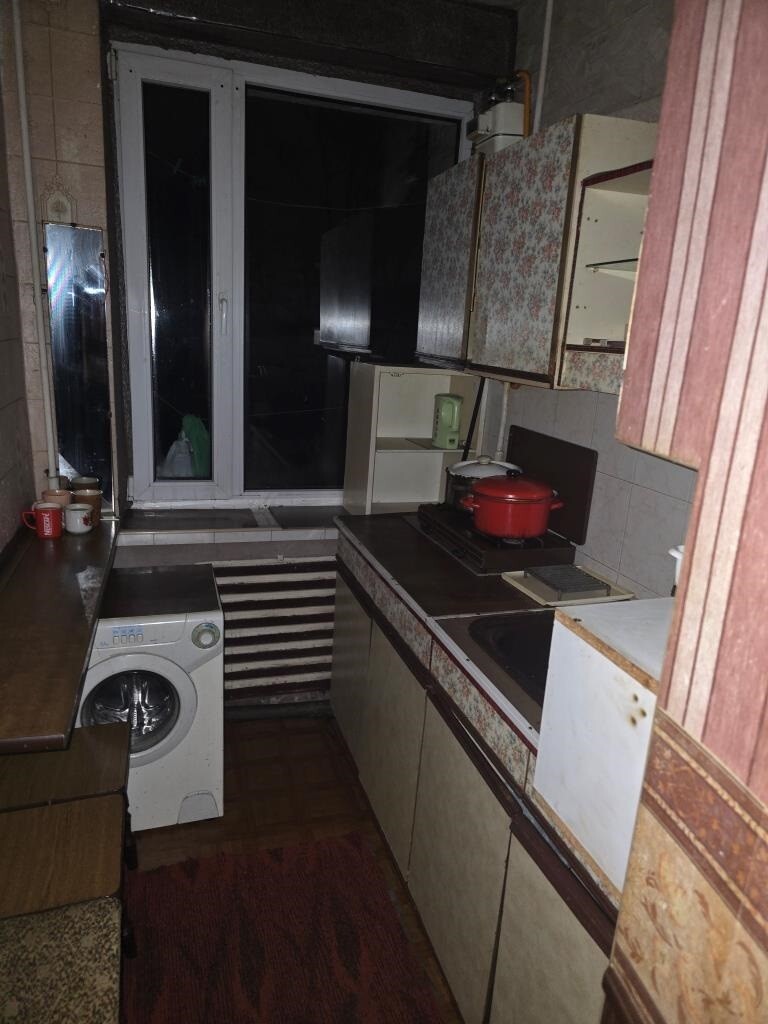 Оренда 1-кімнатної квартири 27 м², Мілютенка вул., 3