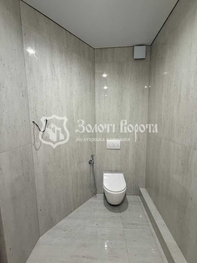 Продажа 3-комнатной квартиры 76 м², Днепровская наб., 15Ж