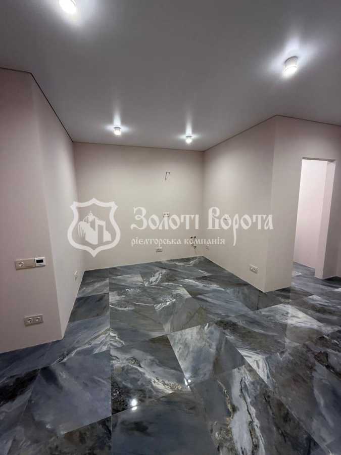 Продажа 3-комнатной квартиры 76 м², Днепровская наб., 15Ж