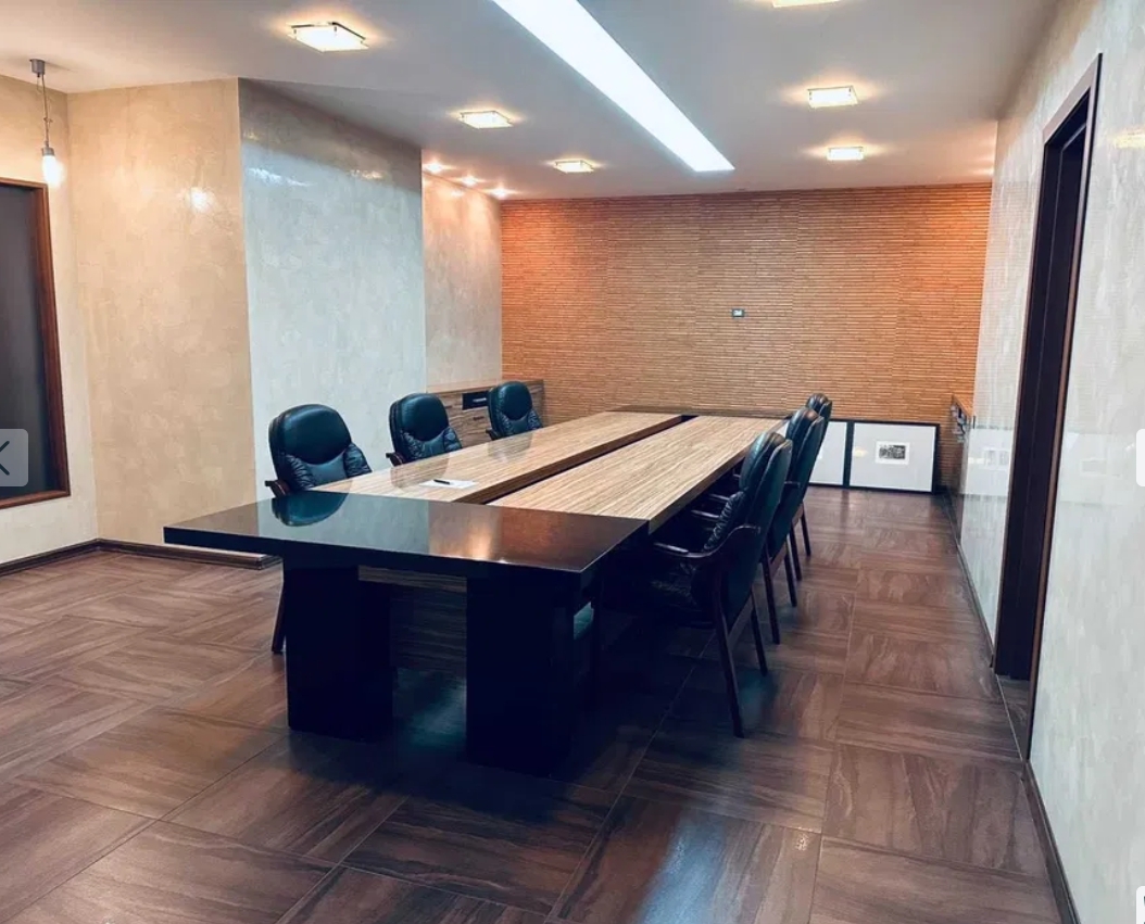 Аренда офиса 215 м², Литературная ул.