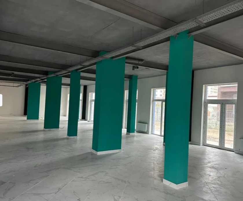 Аренда торгового помещения 163 м², Небесной Сотни просп.