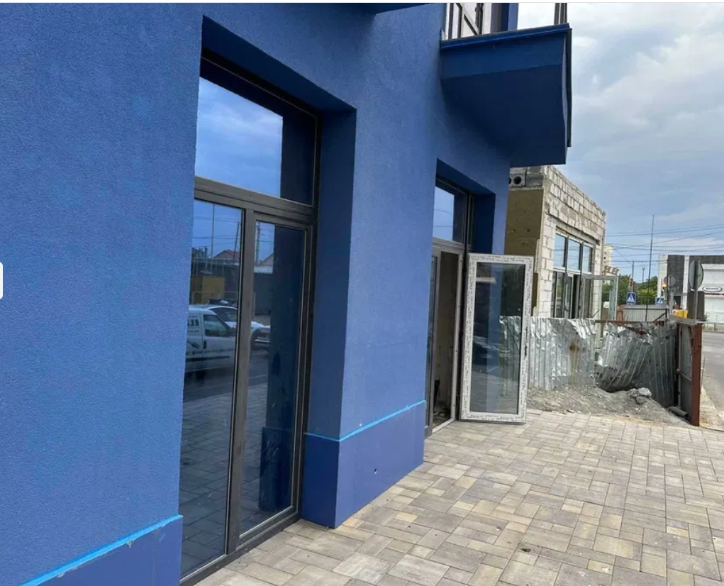 Аренда торгового помещения 163 м², Небесной Сотни просп.