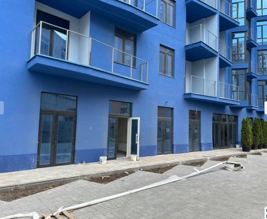 Аренда торгового помещения 163 м², Небесной Сотни просп.