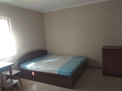 Аренда студии 36 м², Січнева 42 в