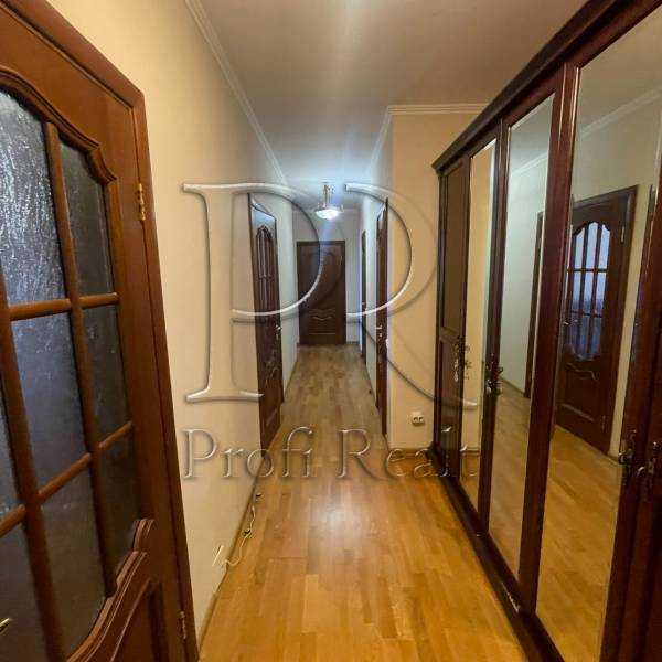 Продаж 3-кімнатної квартири 80 м², Генерала Генадія Воробйова вул., 13е