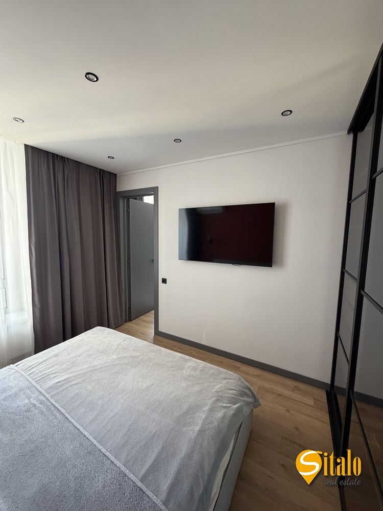 Продаж 2-кімнатної квартири 48 м², Зарічна вул.