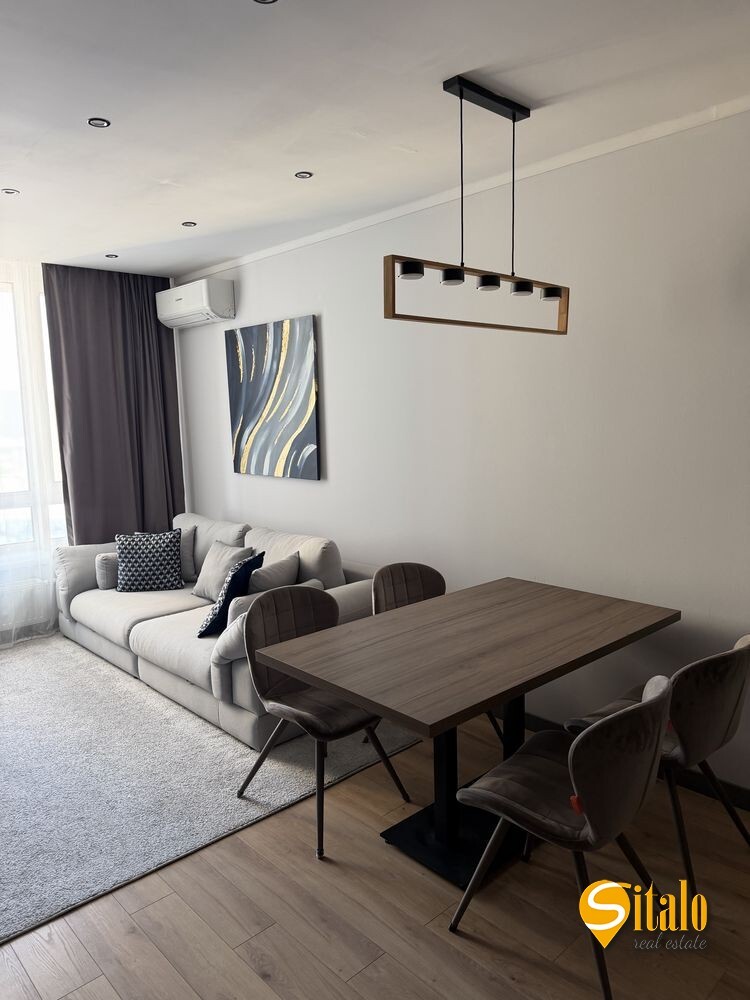 Продаж 2-кімнатної квартири 48 м², Зарічна вул.