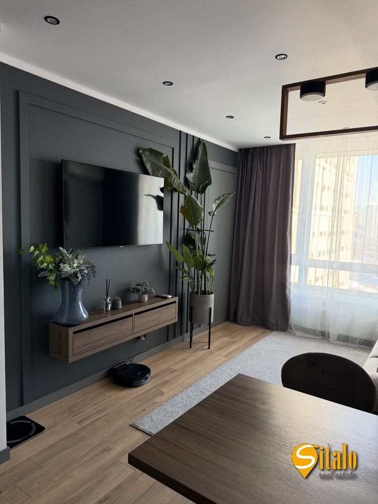 Продаж 2-кімнатної квартири 48 м², Зарічна вул.