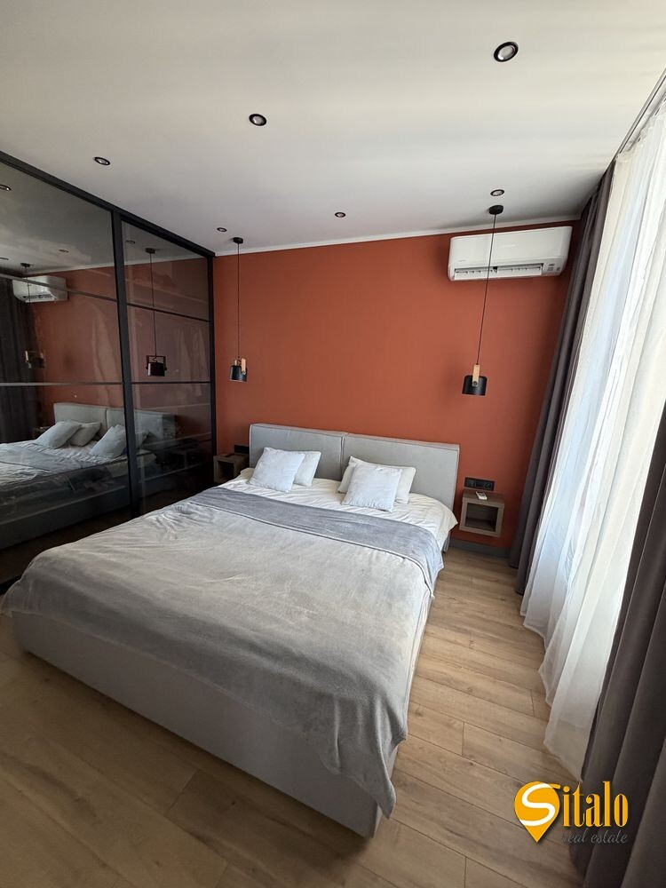 Продаж 2-кімнатної квартири 48 м², Зарічна вул.