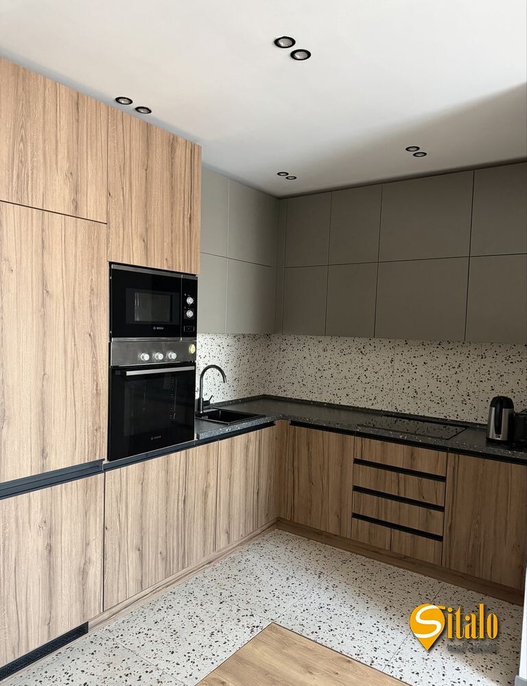 Продаж 2-кімнатної квартири 48 м², Зарічна вул.