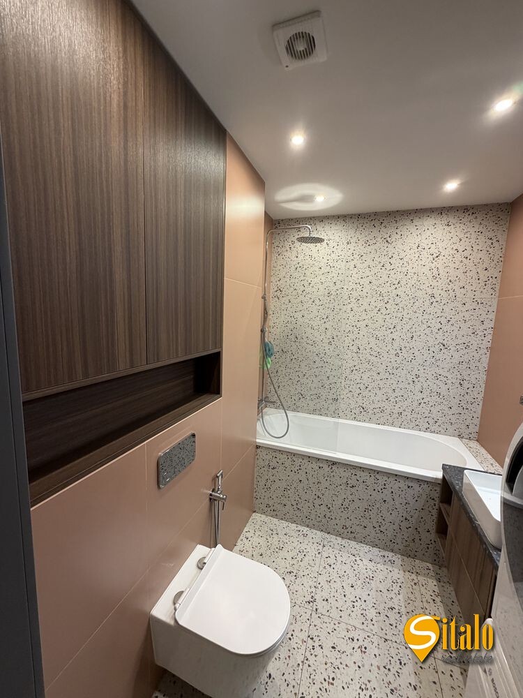 Продаж 2-кімнатної квартири 48 м², Зарічна вул.