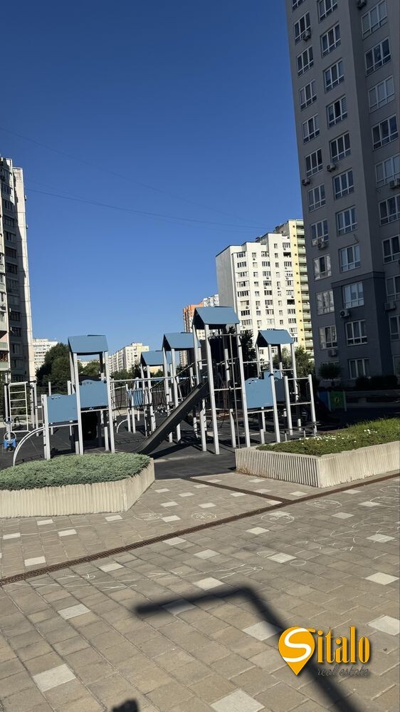 Продажа 1-комнатной квартиры 44.7 м², Драгоманова ул., 10