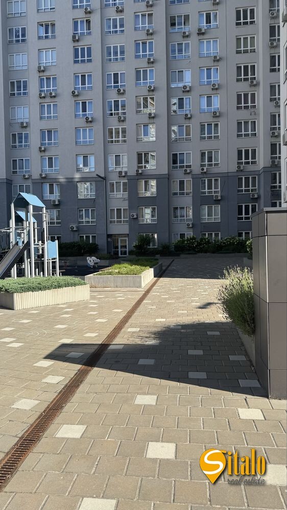 Продажа 1-комнатной квартиры 44.7 м², Драгоманова ул., 10