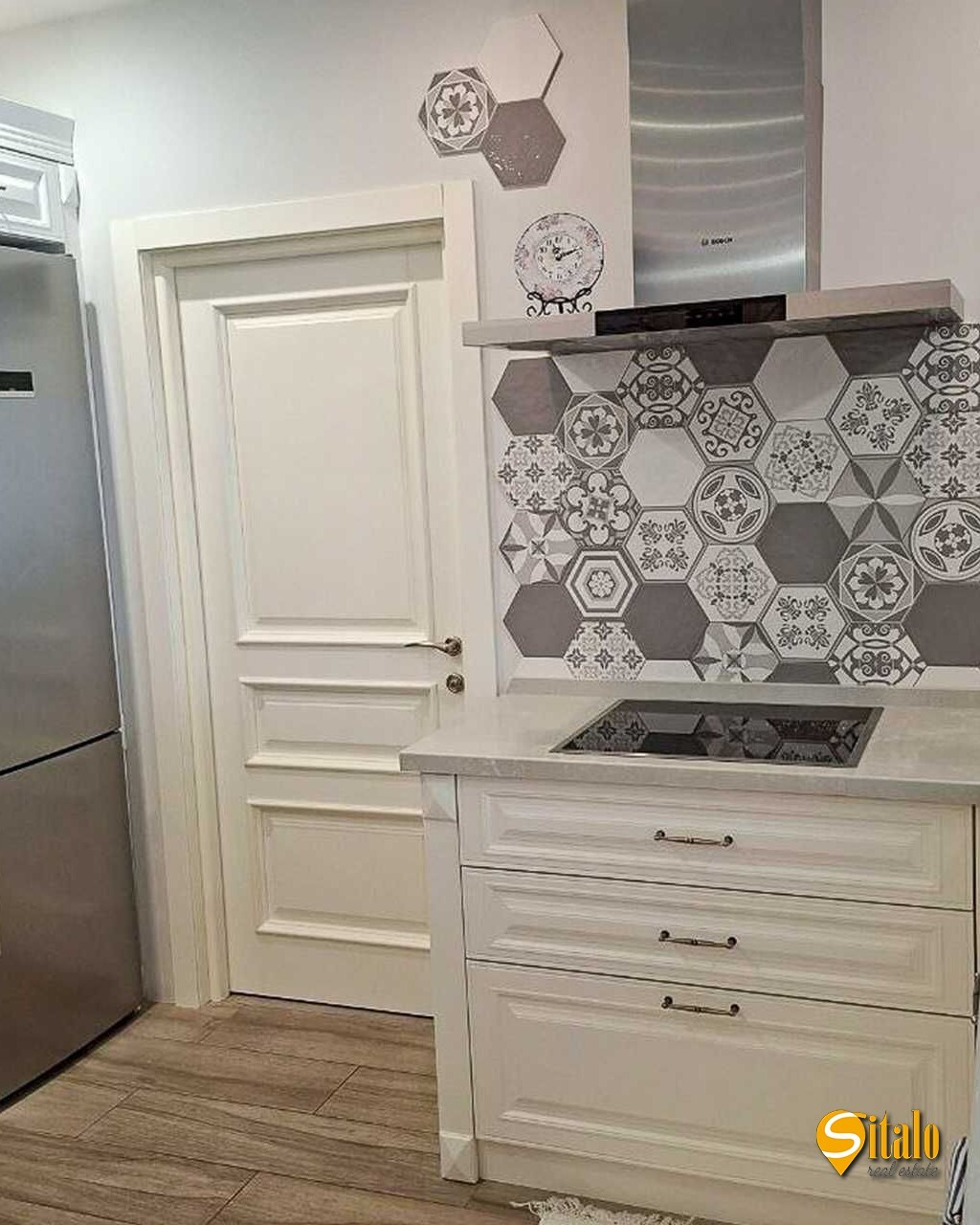 Продажа 2-комнатной квартиры 76.6 м², Драгоманова ул., 2