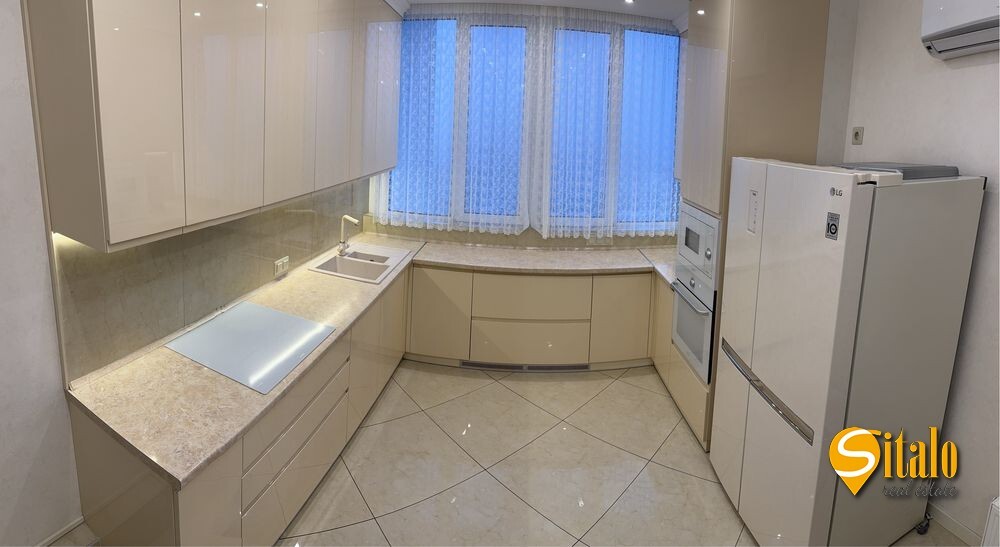 Продажа 4-комнатной квартиры 80 м², Каховская ул., 62А