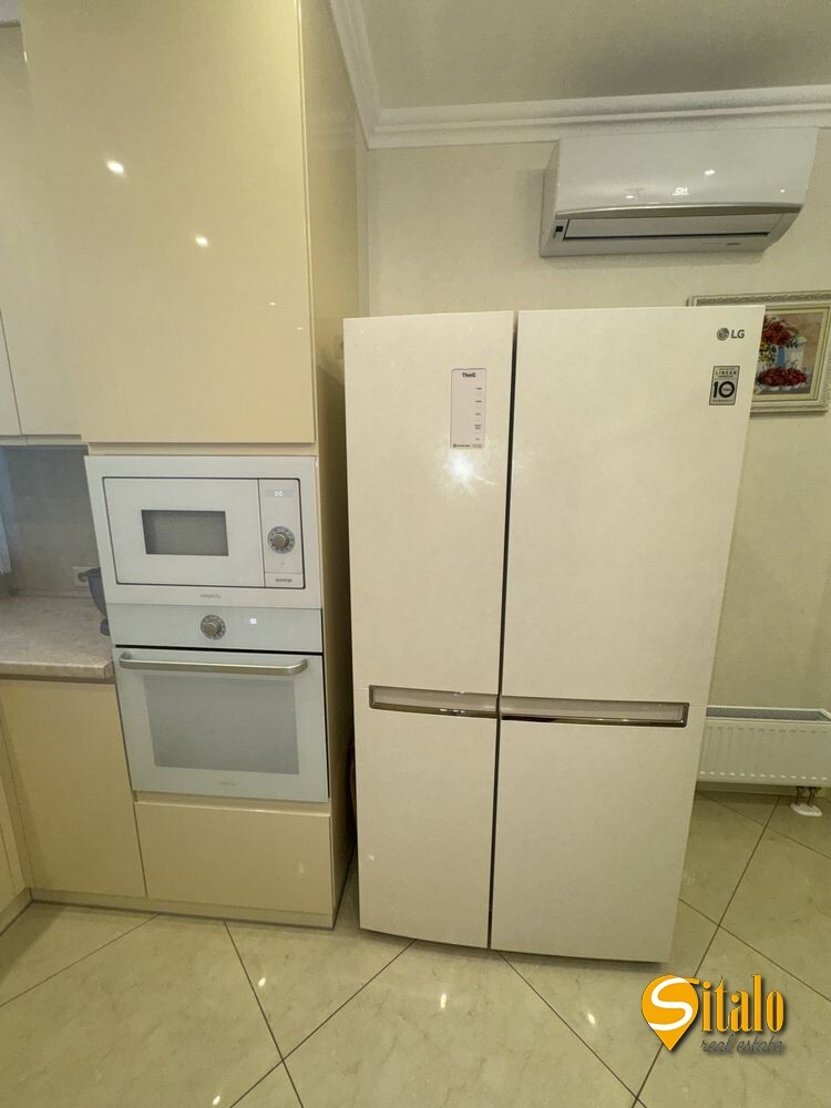 Продажа 4-комнатной квартиры 80 м², Каховская ул., 62А