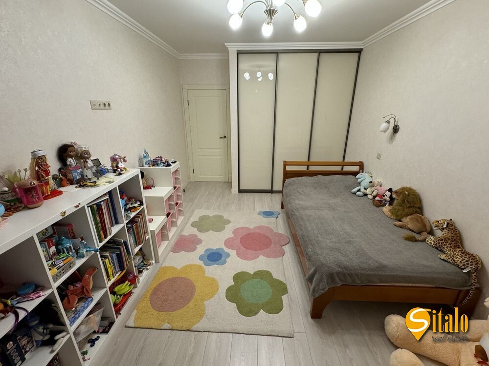 Продажа 4-комнатной квартиры 80 м², Каховская ул., 62А