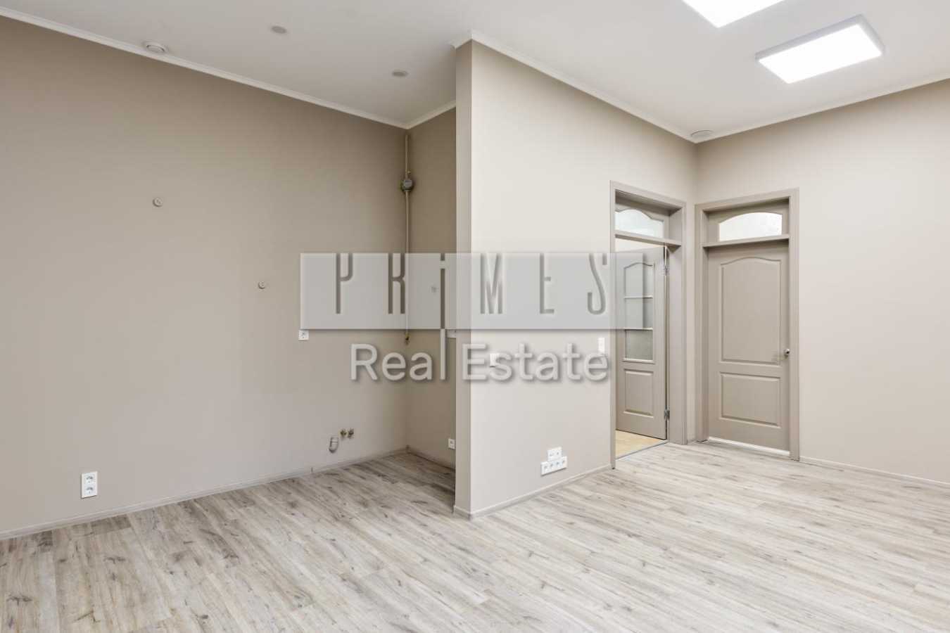 Оренда офісу 68.4 м², Лютеранська вул., 4