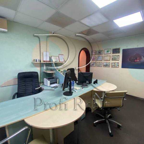 Продажа 3-комнатной квартиры 52 м², Берестейский, 79