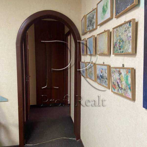 Продажа 3-комнатной квартиры 52 м², Берестейский, 79