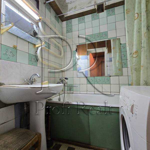 Продаж 3-кімнатної квартири 81 м², Липківського Василя Митрополита вулиця, 37