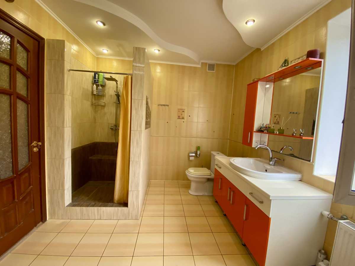 Продажа дома 322 м², Братуся ул.