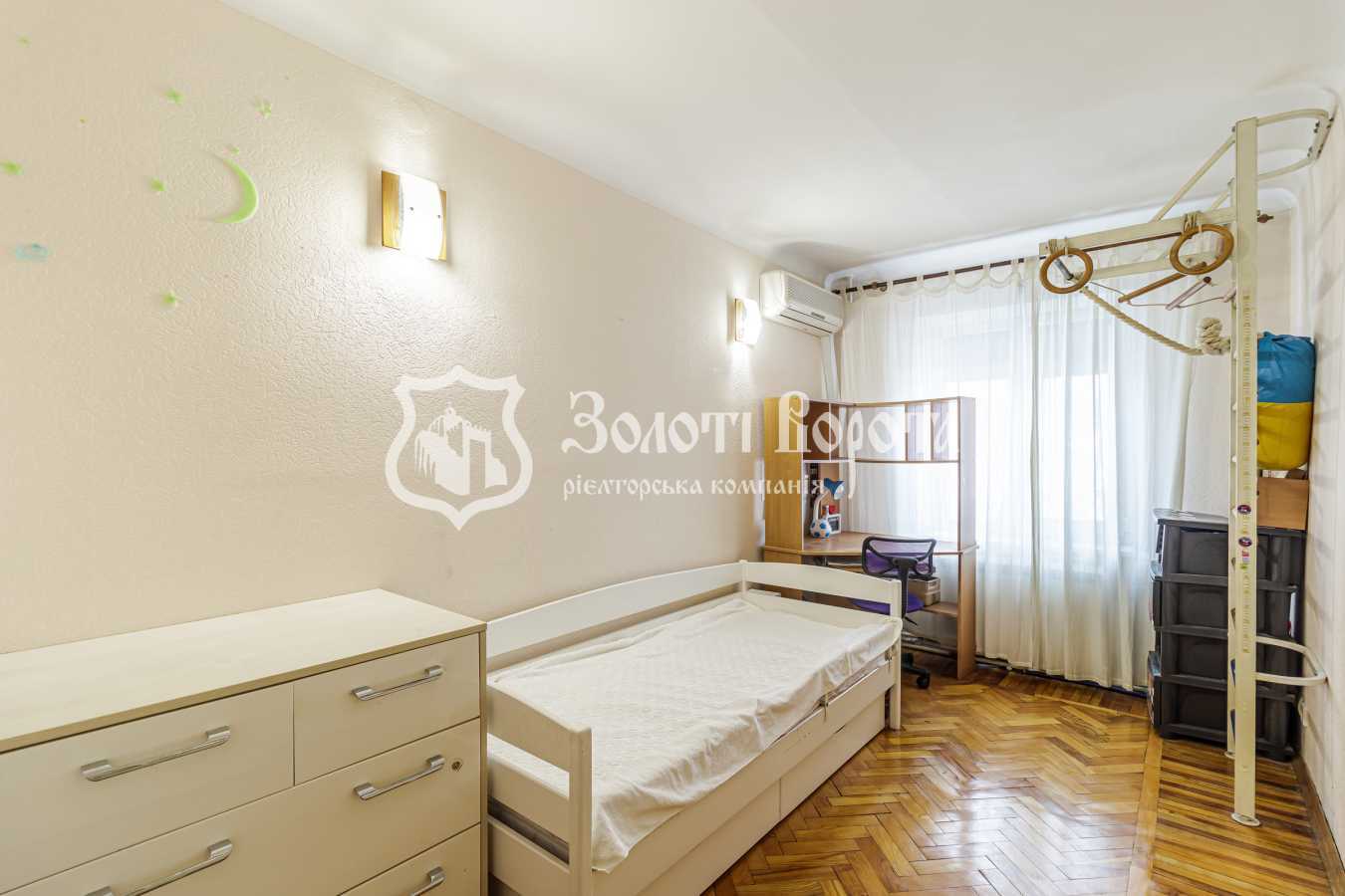 Продажа 3-комнатной квартиры 56.2 м², Верховного Совета бул., 22