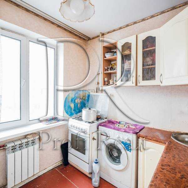 Продаж 2-кімнатної квартири 45 м², Озерна вул., 12