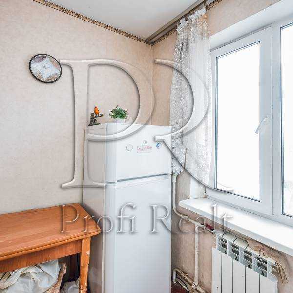Продаж 2-кімнатної квартири 45 м², Озерна вул., 12