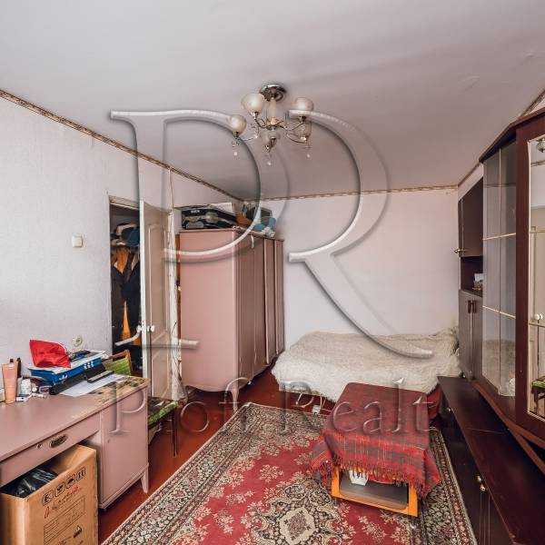 Продаж 2-кімнатної квартири 45 м², Озерна вул., 12