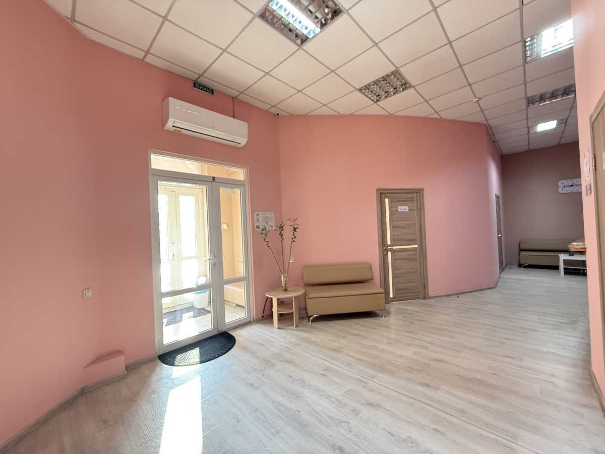 Аренда помещения свободного назначения 153 м², Срибнокильская ул., 12