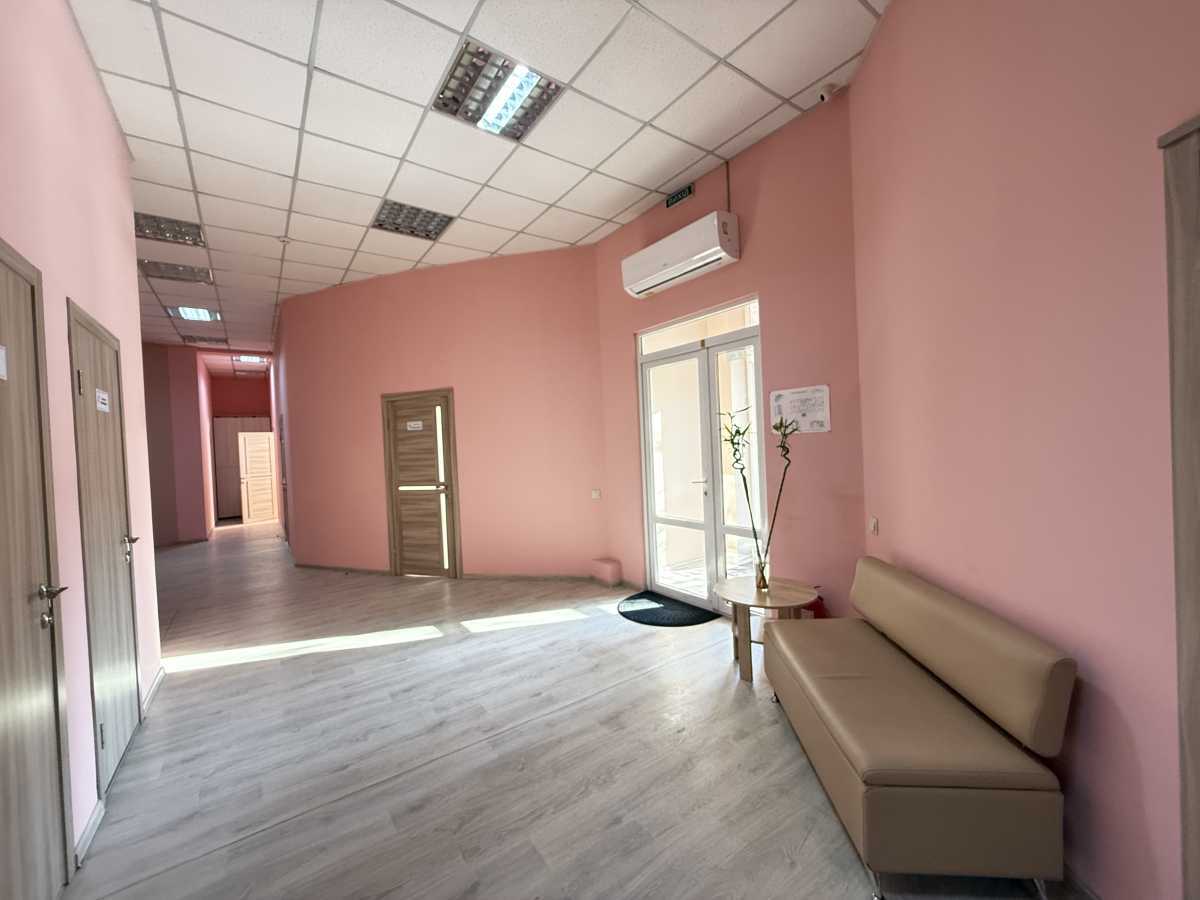 Аренда помещения свободного назначения 153 м², Срибнокильская ул., 12