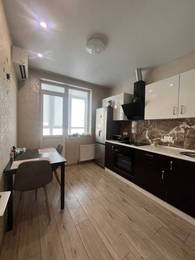 Продаж 1-кімнатної квартири 35 м², Перлинна вул., 11