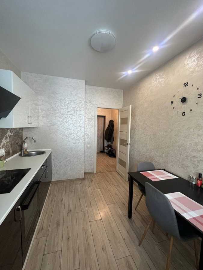 Продаж 1-кімнатної квартири 35 м², Перлинна вул., 11