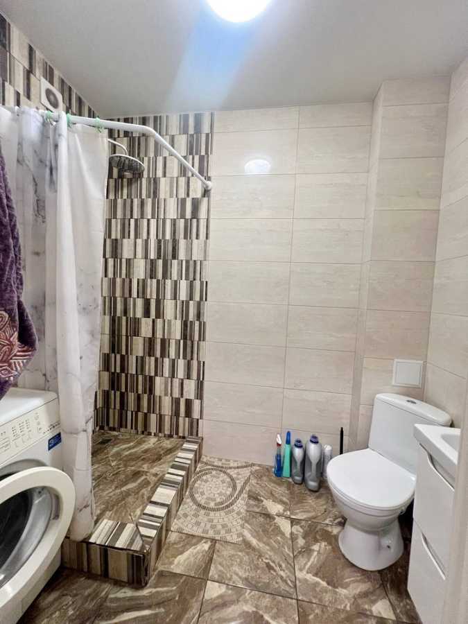 Продаж 1-кімнатної квартири 35 м², Перлинна вул., 11