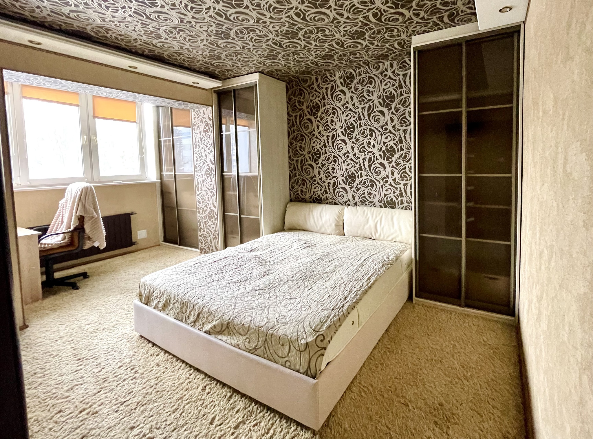 Продаж 3-кімнатної квартири 80 м², Ірпінська вул., 2