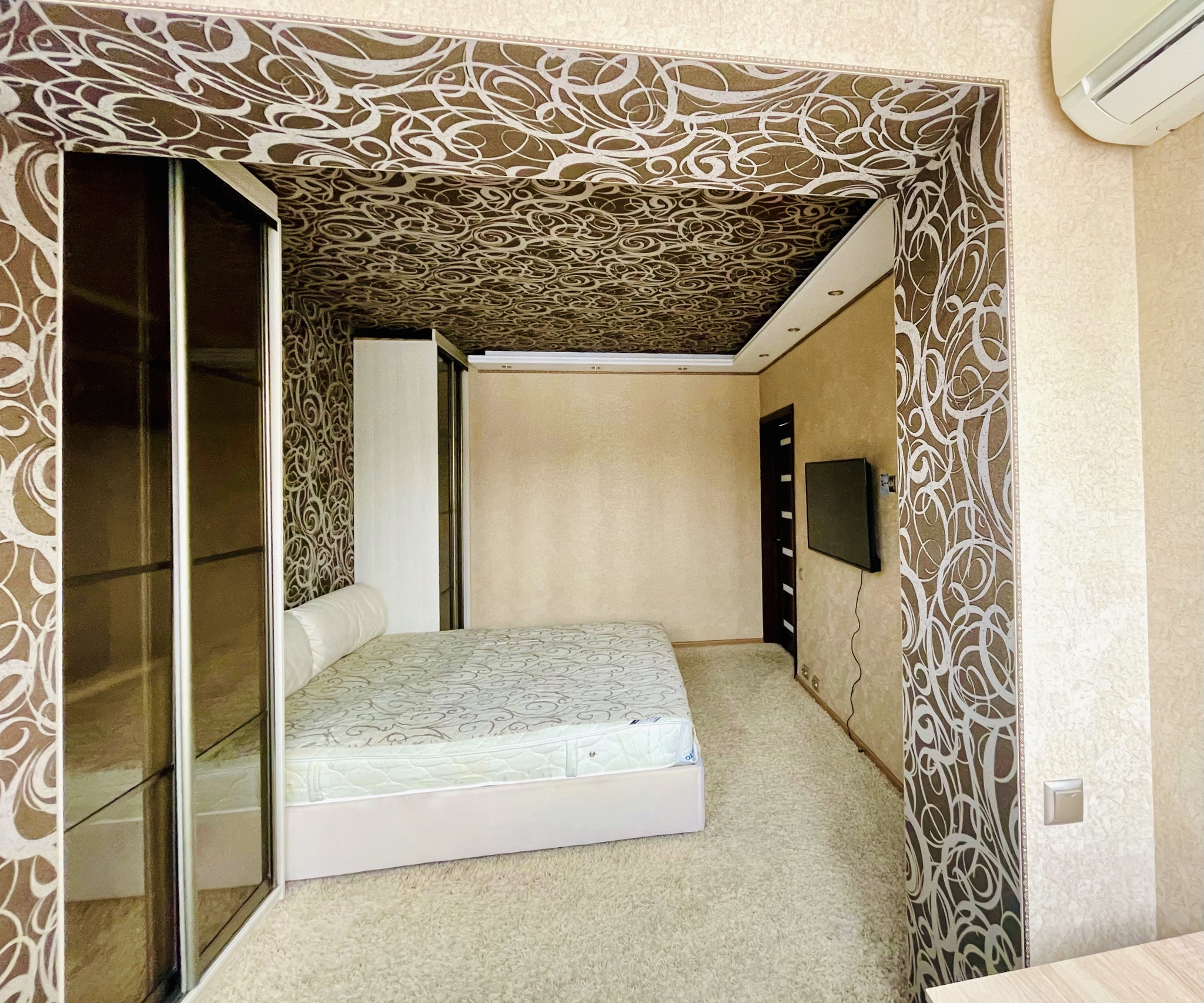 Продаж 3-кімнатної квартири 80 м², Ірпінська вул., 2