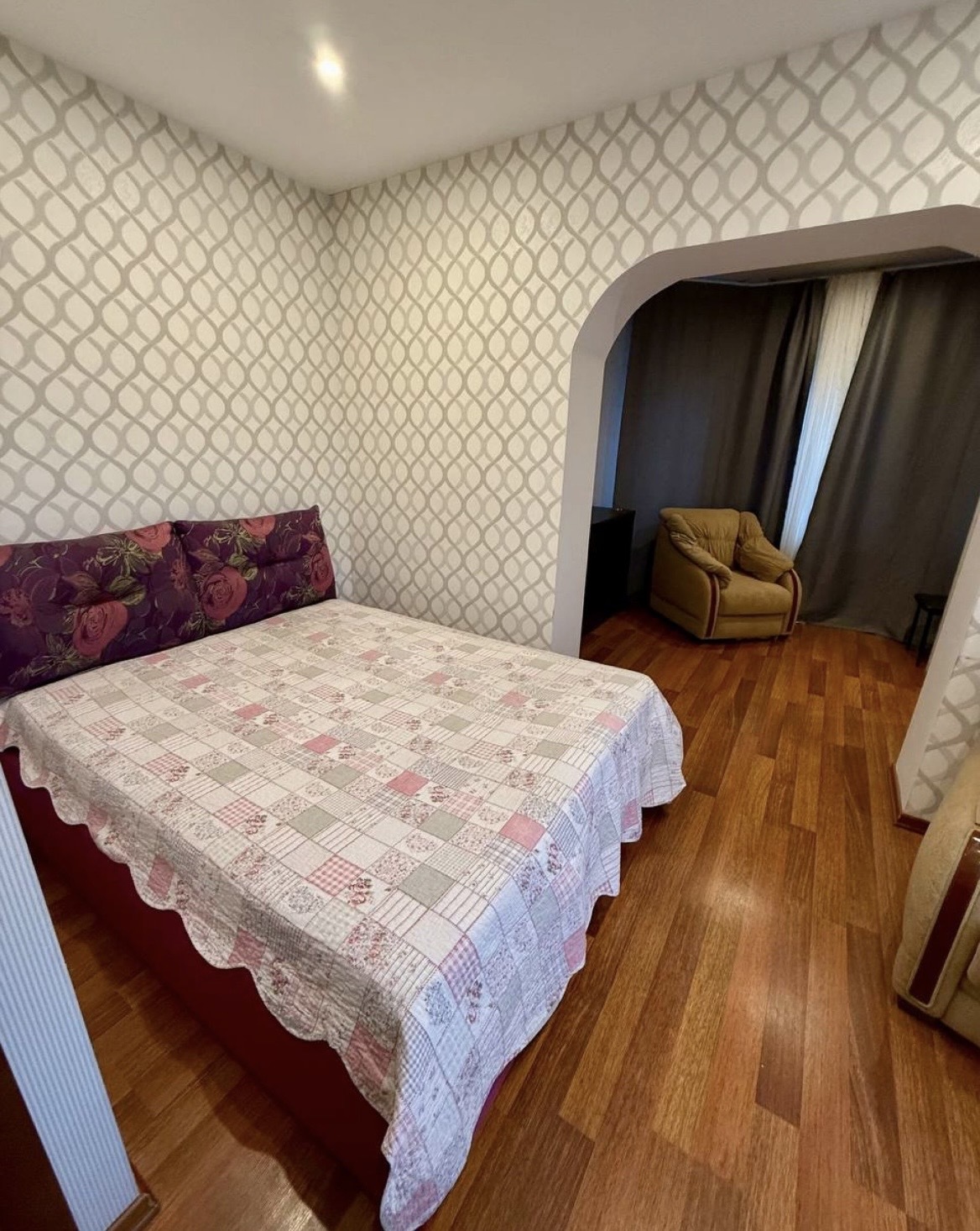 Оренда котеджу 257 м², 64-а Садова вул.