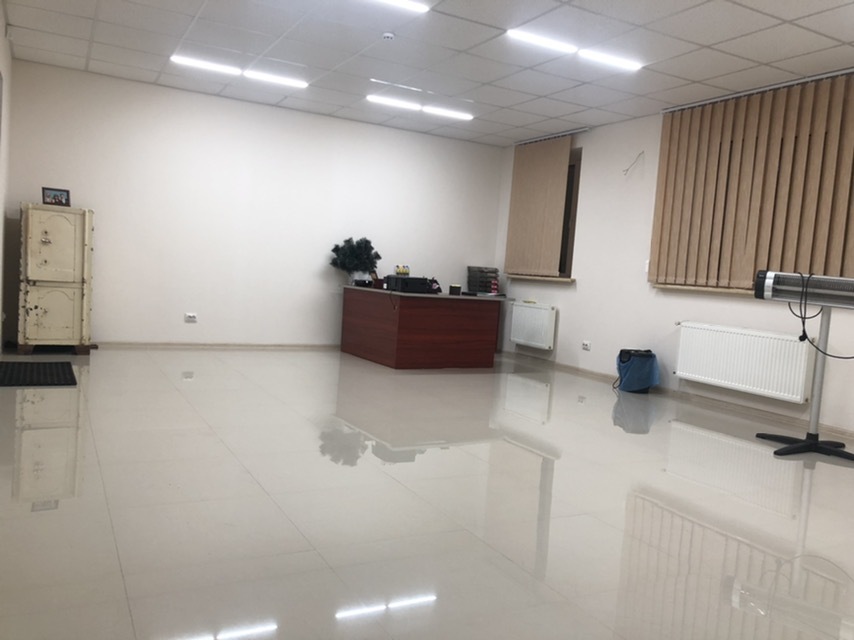 Продажа офиса 165 м², Варненская ул.