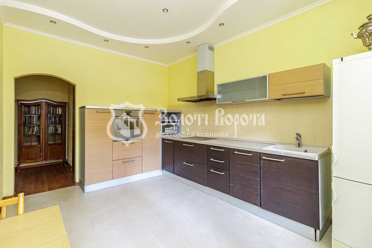 Продажа 2-комнатной квартиры 84 м², Дмитриевская ул., 69