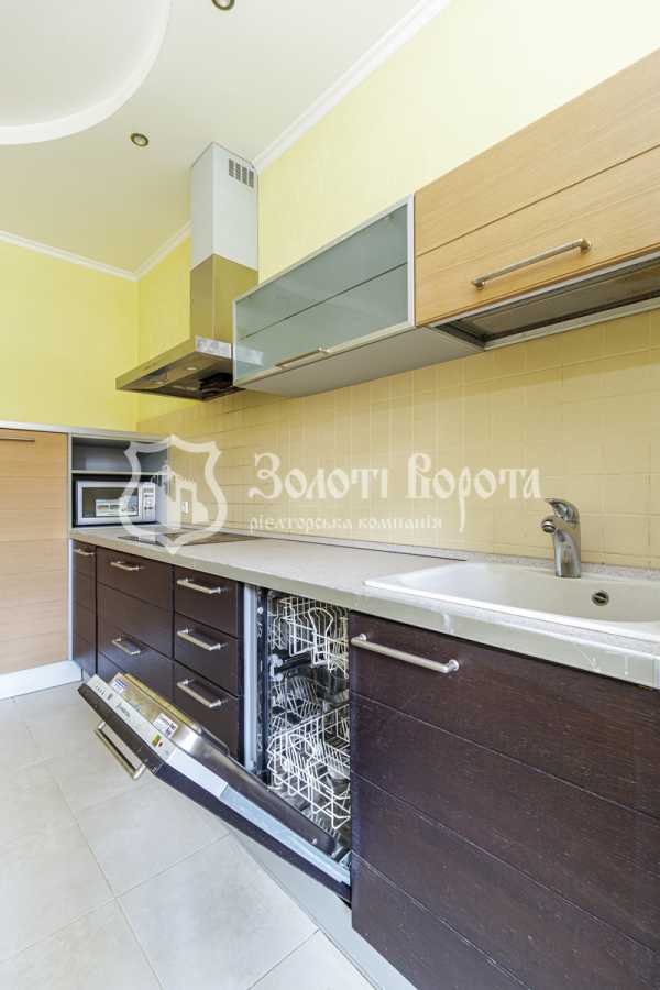 Продажа 2-комнатной квартиры 84 м², Дмитриевская ул., 69