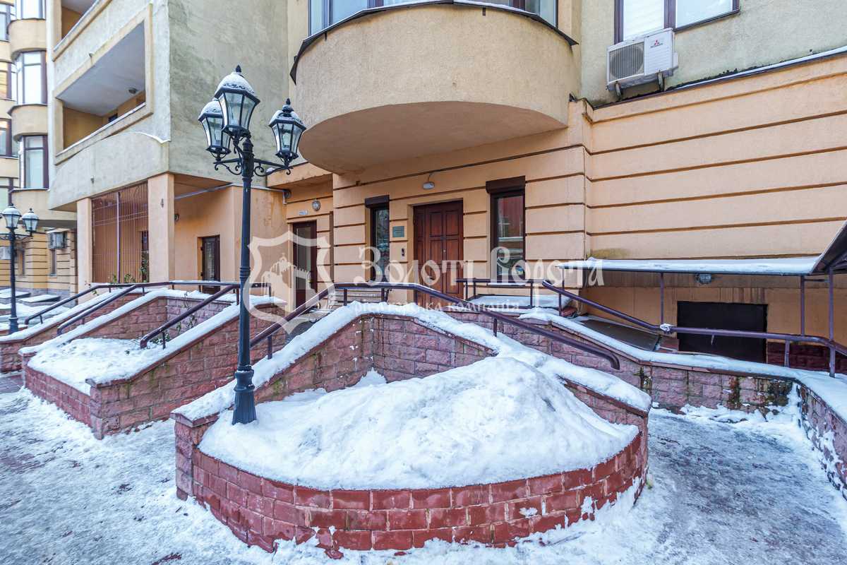 Продажа 2-комнатной квартиры 84 м², Дмитриевская ул., 69