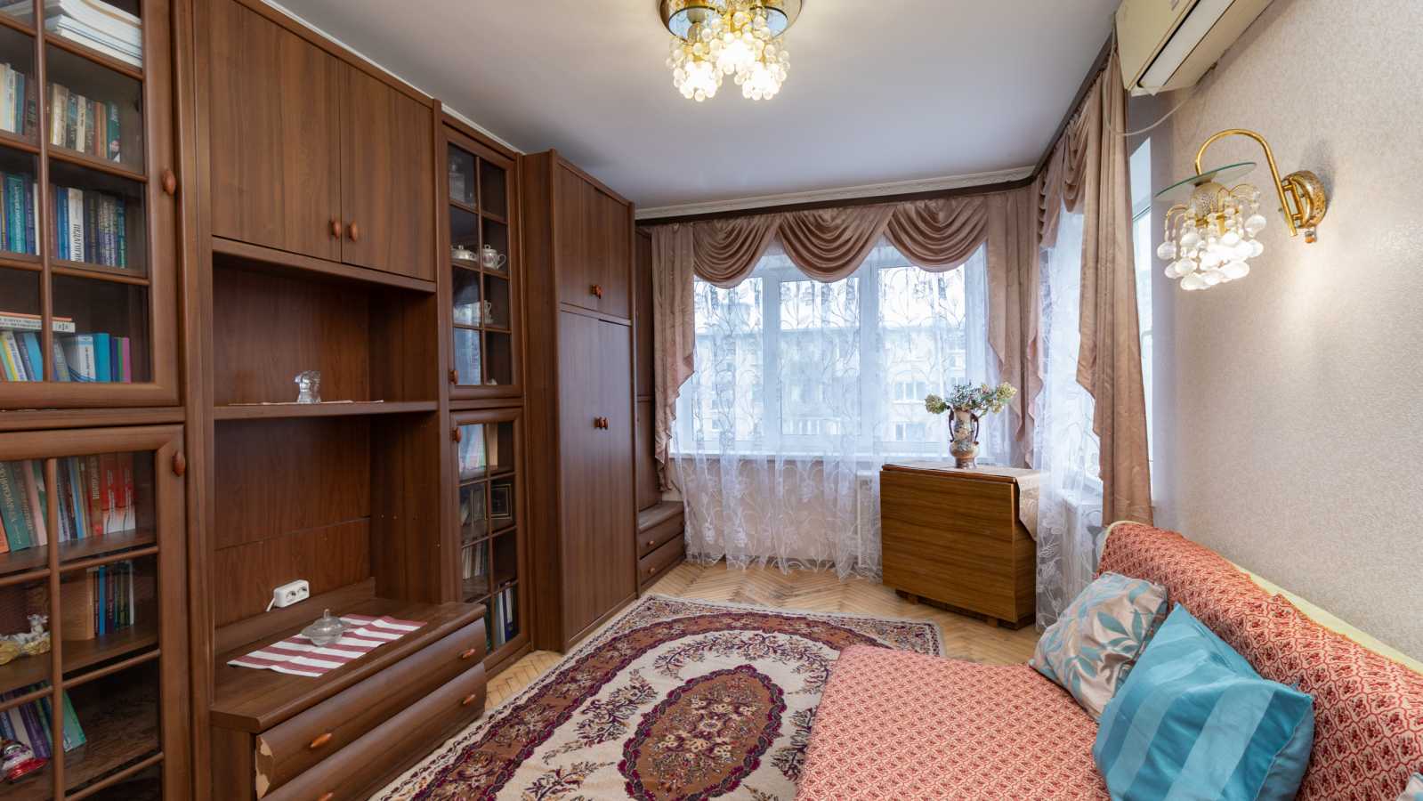 Продаж 2-кімнатної квартири 45.5 м², Дарницький бул., 17