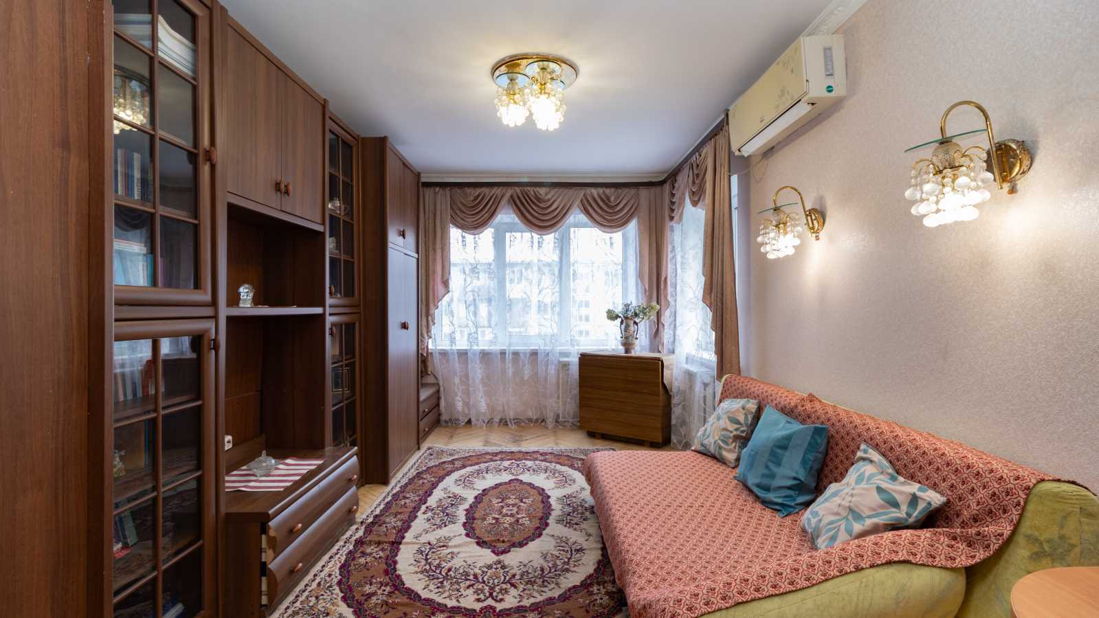 Продаж 2-кімнатної квартири 45.5 м², Дарницький бул., 17