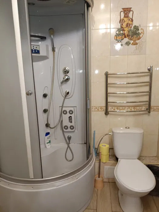 Оренда котеджу 187 м², Почайнинська вул.