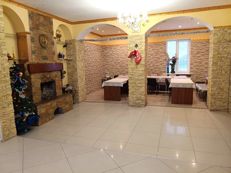 Оренда котеджу 187 м², Почайнинська вул.