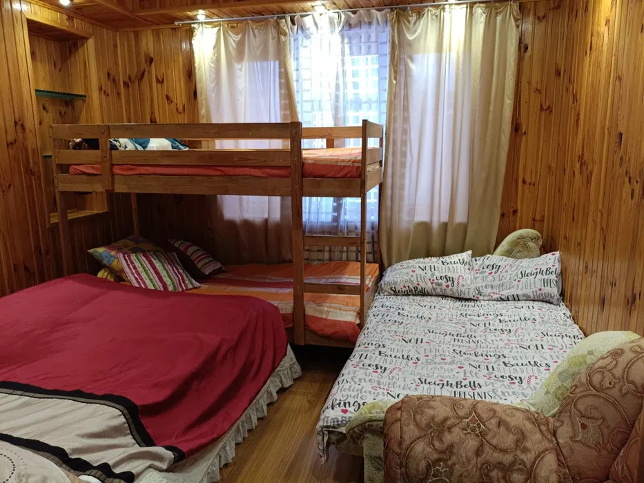 Оренда котеджу 187 м², Почайнинська вул.